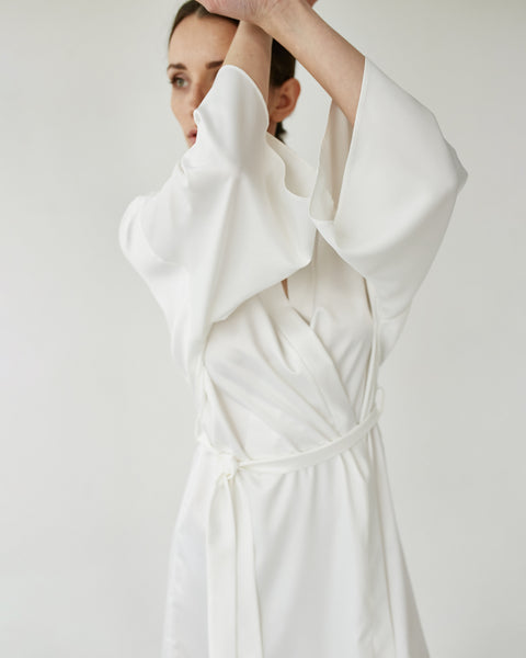 White Bride Robe / Wedding Dressing Gown / Long Bride Robe / Bridal Kimono  Robe / Maxi Bride Robe / Robe for Bride / Silk Robe - Etsy
